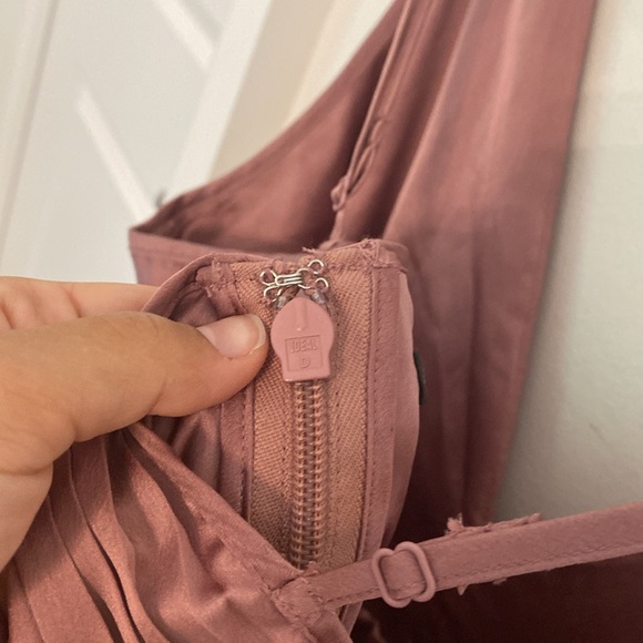 Abercrombie Giselle Pleated Mini Dress - Picture 9 of 12